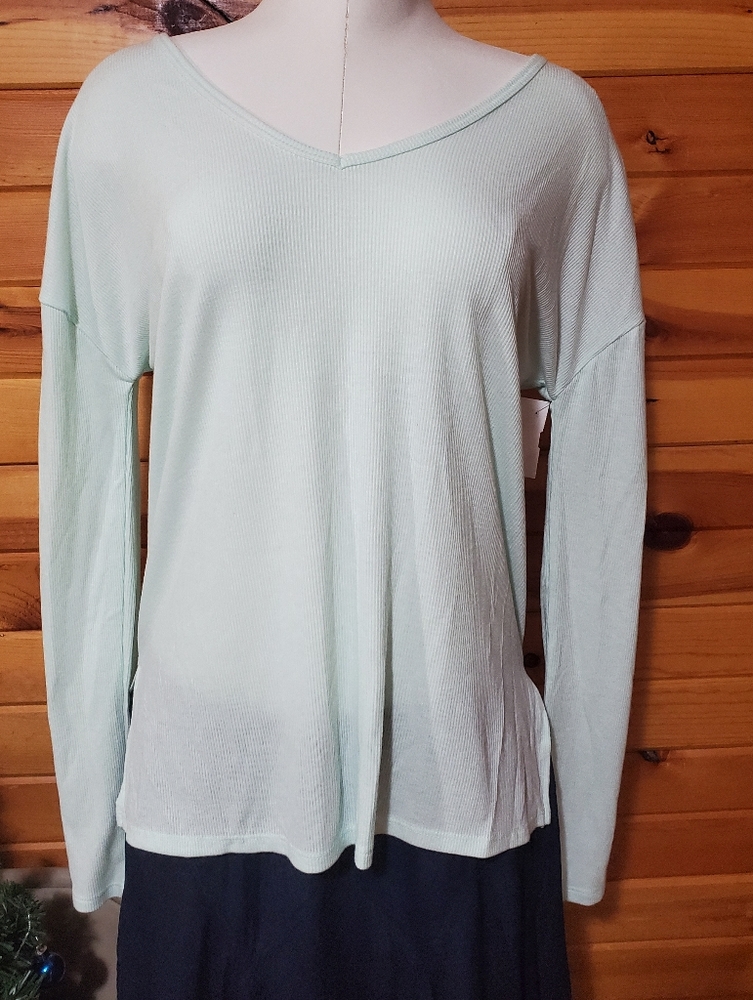 ☘️Womens long sleeve tops size S